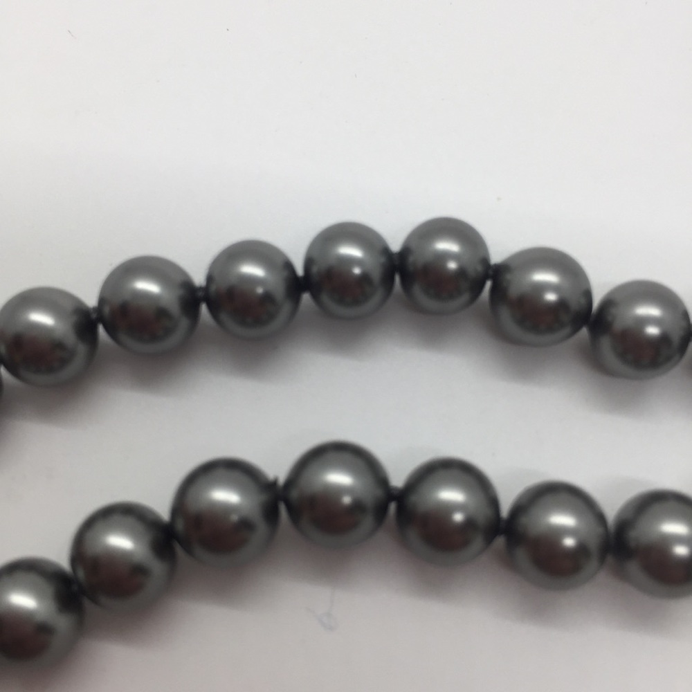 Vintage Black/Gray Faux Pearl Necklace